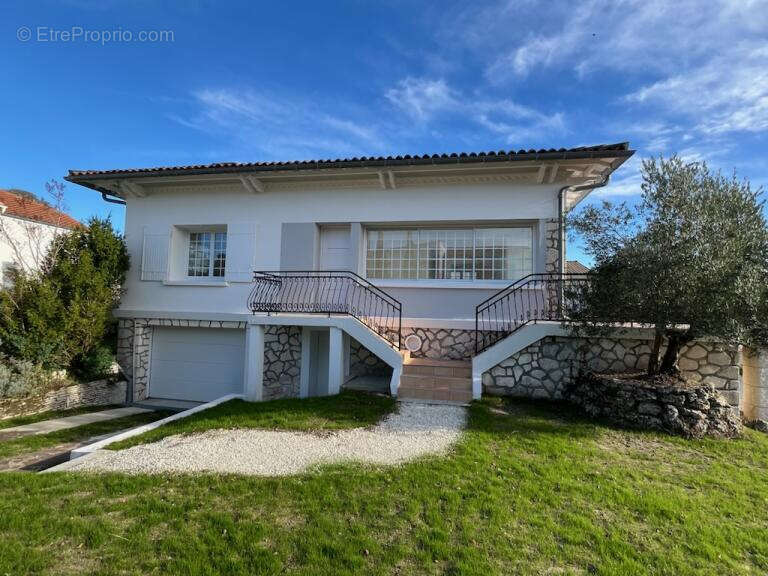 Maison à MESCHERS-SUR-GIRONDE