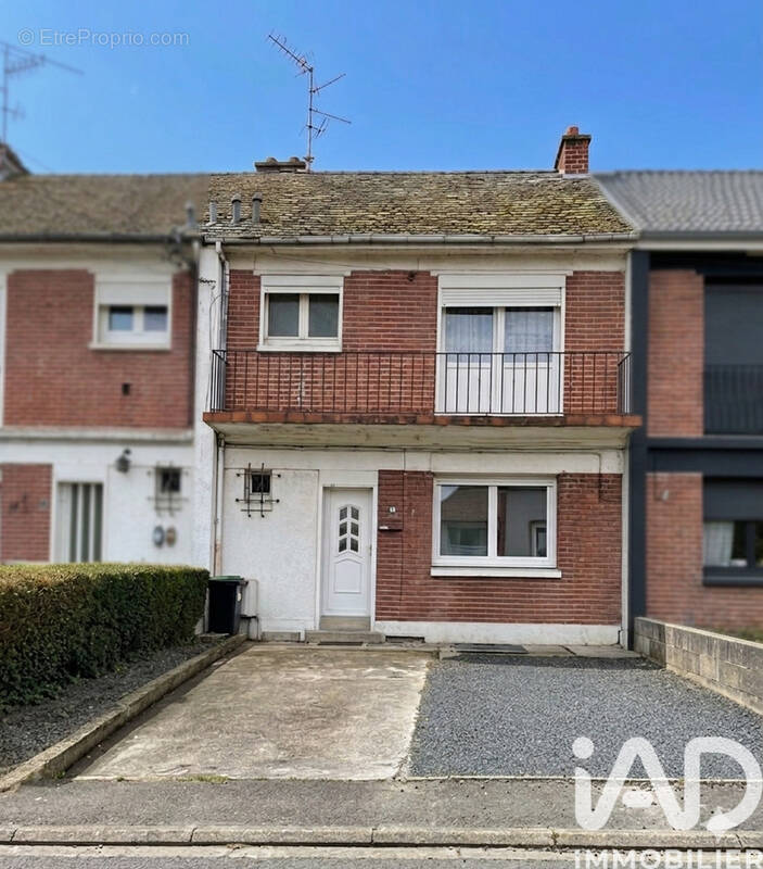 Photo 1 - Maison à HAULCHIN