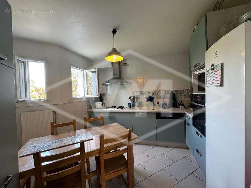 Maison à COMBS-LA-VILLE