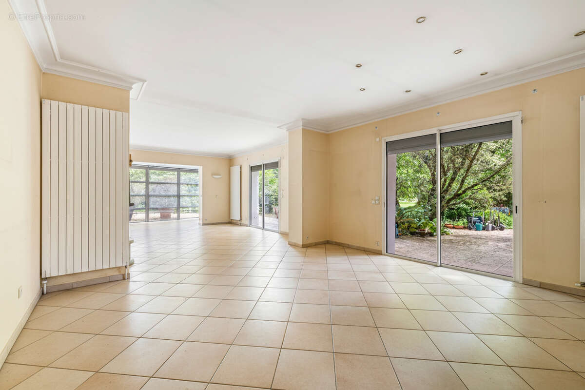 Maison 288m² à léognan - photo 2
