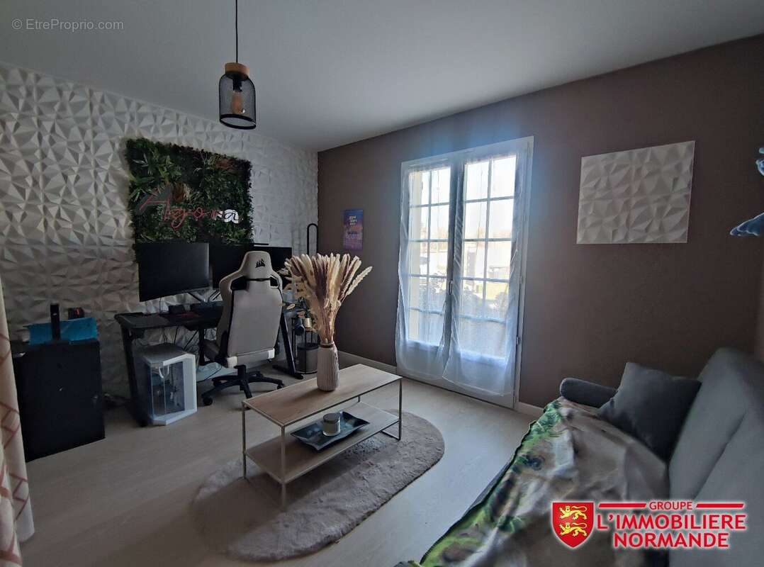 Maison à LE BOULAY-MORIN