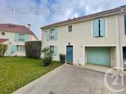 Maison à MOUSSY-LE-NEUF