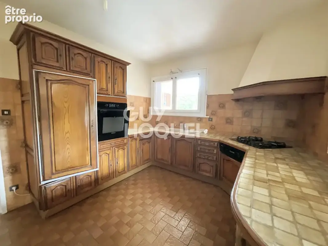 Maison de plain-pied T5 de 118 m2 habitable, surface totale au sol 170 m2 proche centre - photo 6