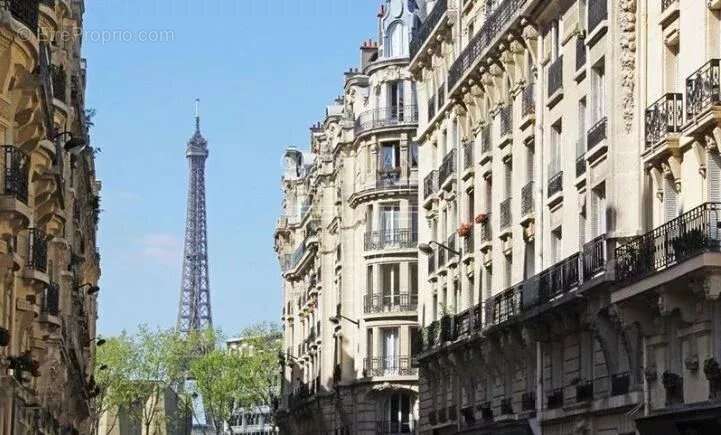 Appartement à PARIS-7E
