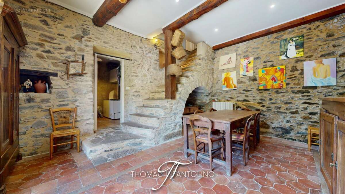 Maison en pierre entierement rénovée - vue dégagée - photo 8