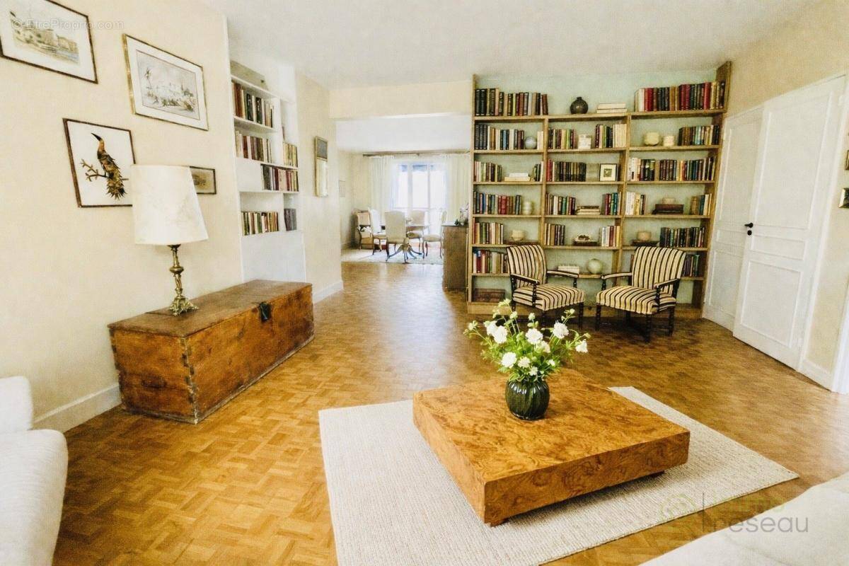 Appartement à BOUGIVAL