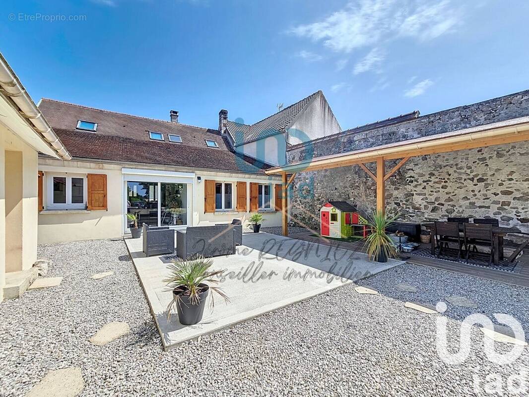 Photo 1 - Maison à CREPY-EN-VALOIS