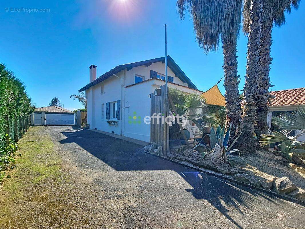 Maison à SOUSTONS