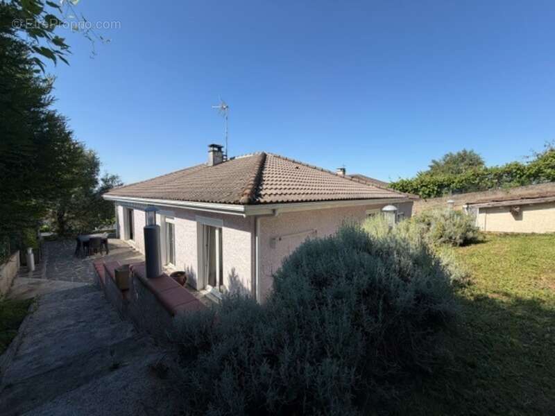Maison à JUILLAN
