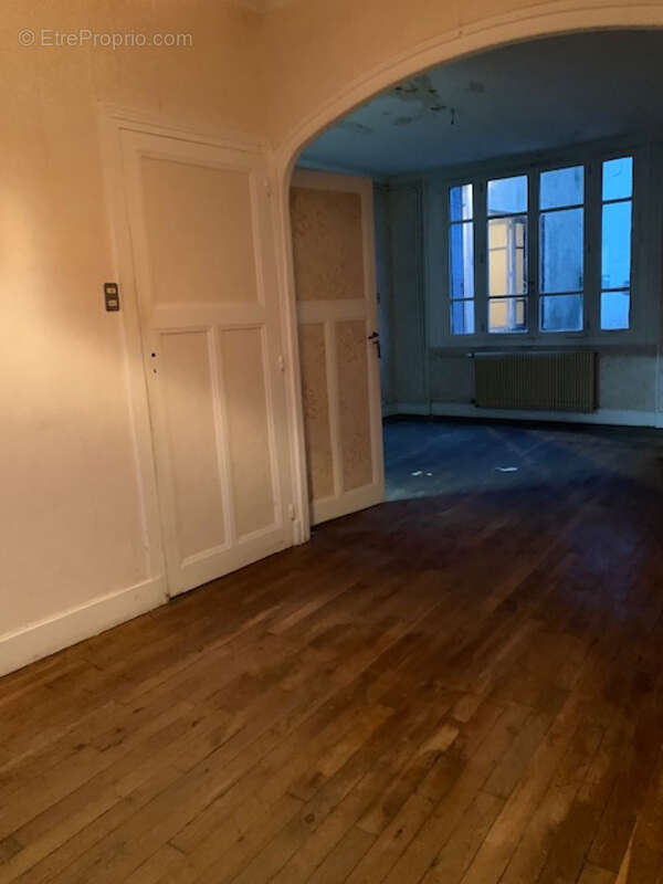 Appartement à SEMOUTIERS-MONTSAON