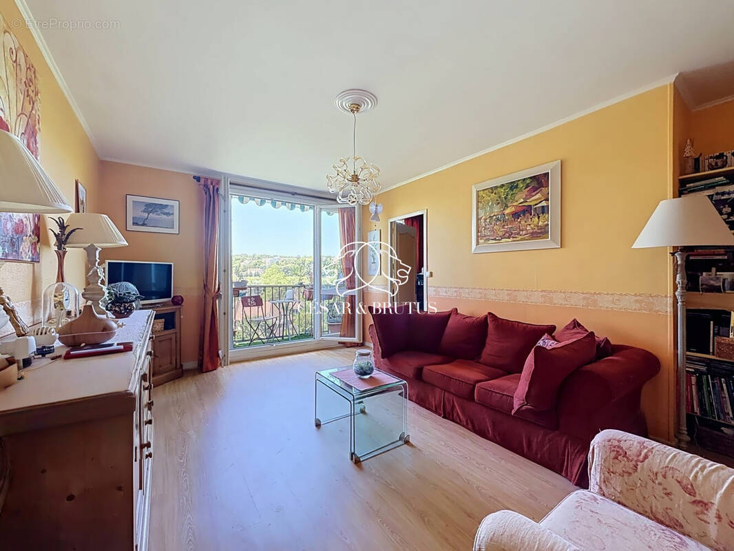 Appartement à CALUIRE-ET-CUIRE