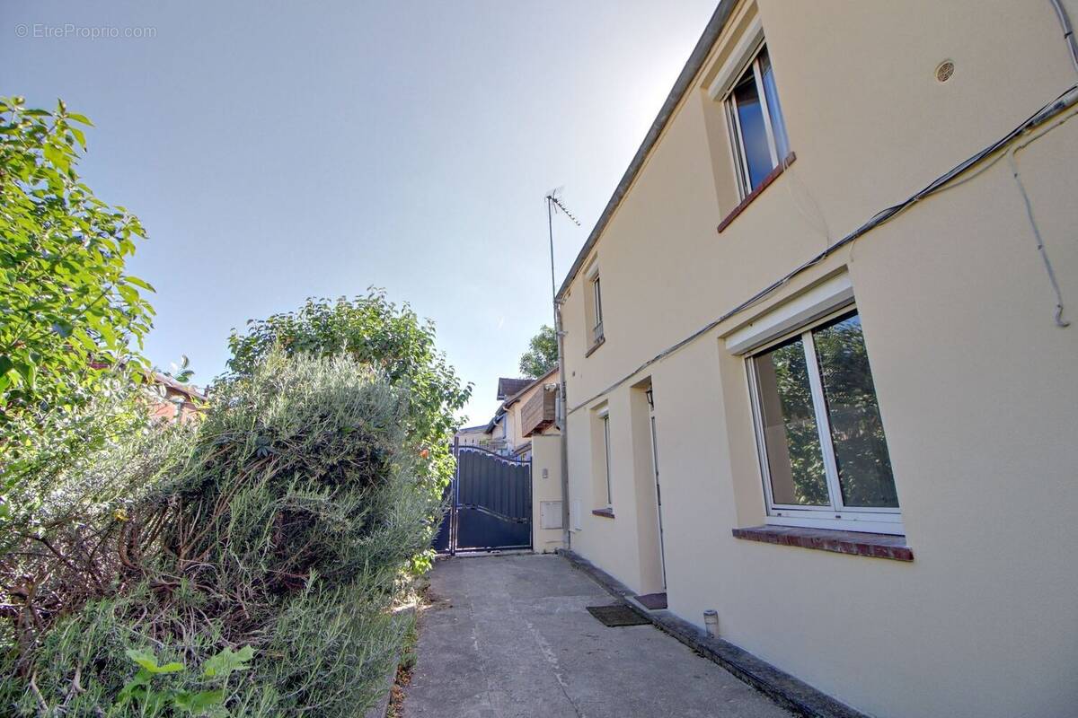 Appartement à TRIEL-SUR-SEINE