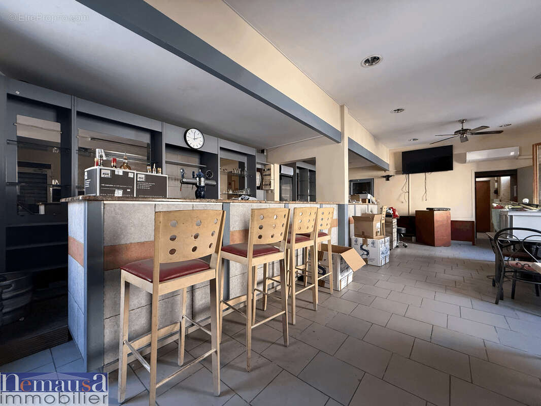 NIMES - Immeuble 280m2 - photo 9