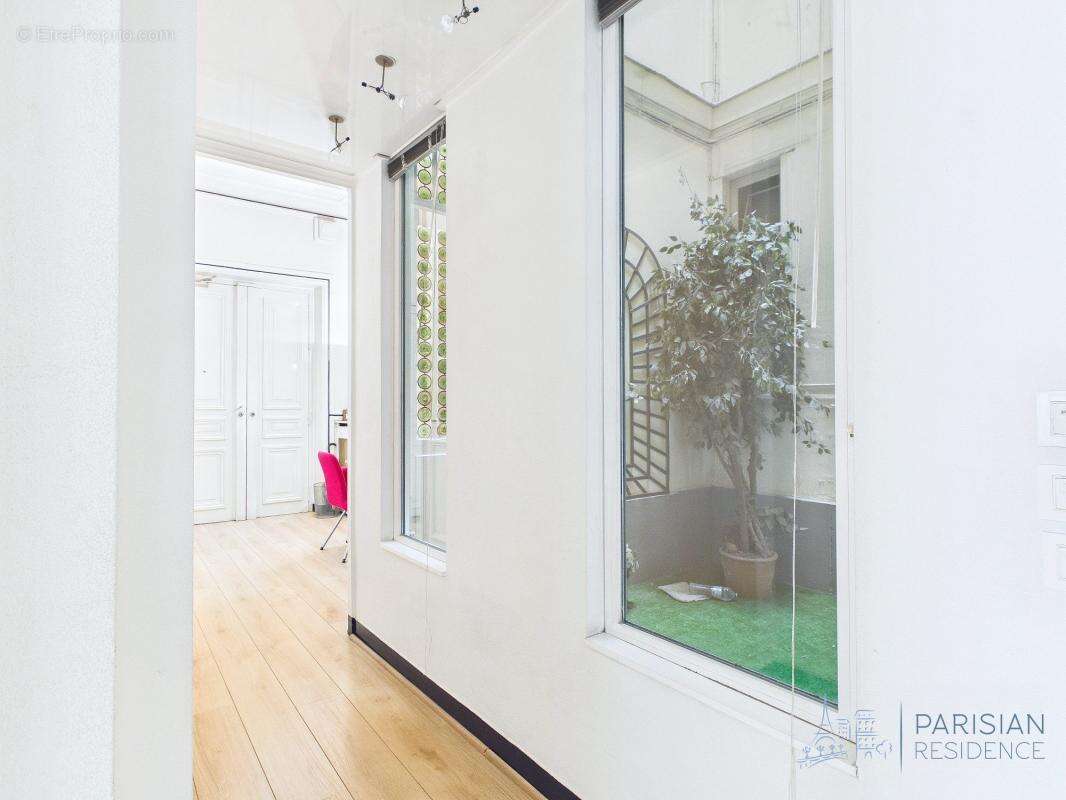 Appartement à PARIS-8E