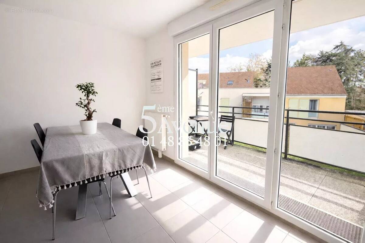 Appartement à FERRIERES-EN-BRIE