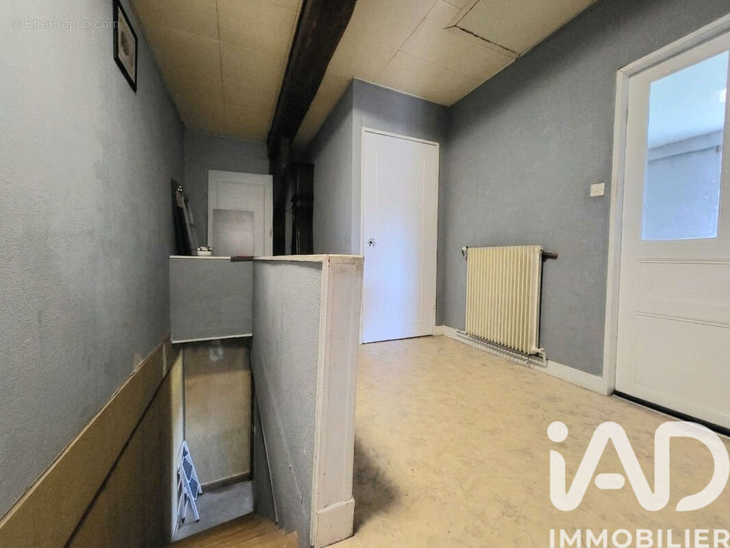 Maison 183 m² à Bourg-Fidele  - photo 7
