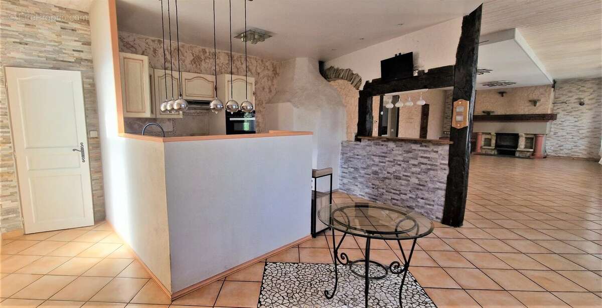 Maison à SAINT-THOMAS-EN-ROYANS