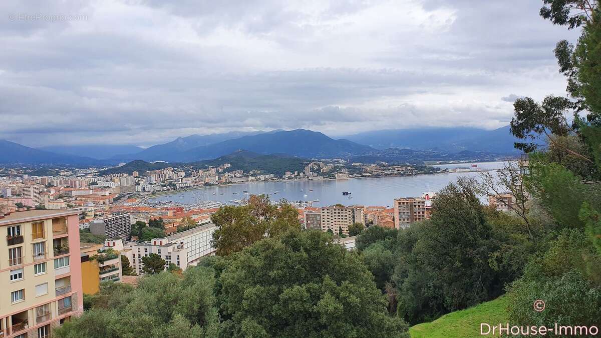 Appartement à AJACCIO