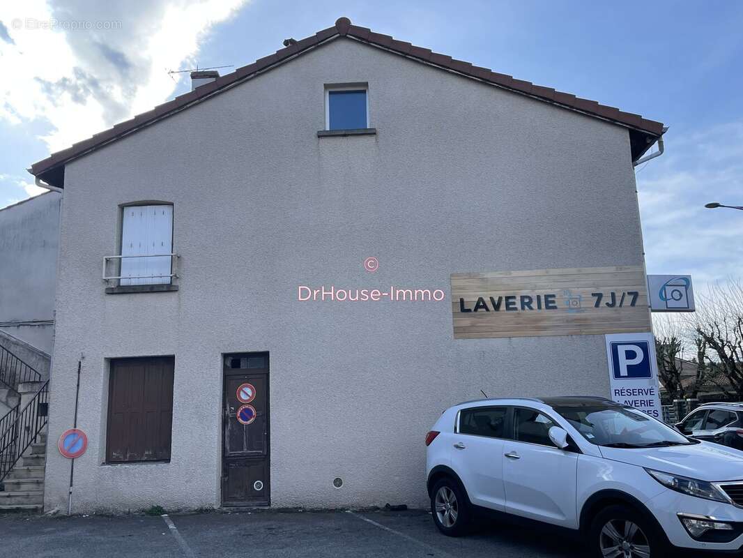 Appartement à UNIEUX