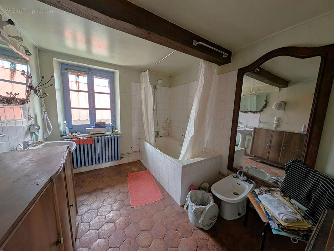Maison à CUDOT