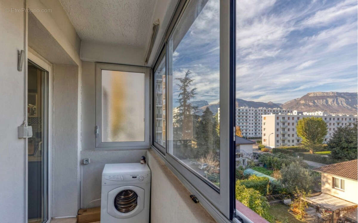 HIDRI IMMO PLUS vous propose un appartement T4 avec balcon et cave à Saint-Martin-d'Hères - photo 10