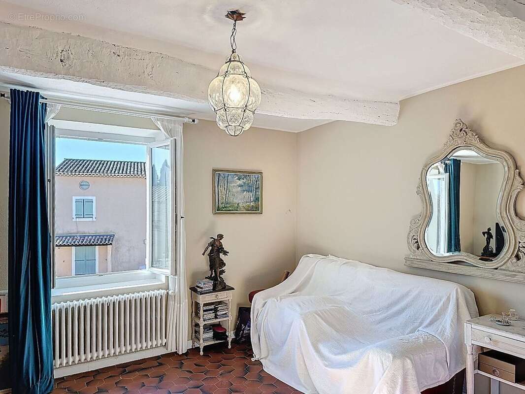 Maison à LORGUES