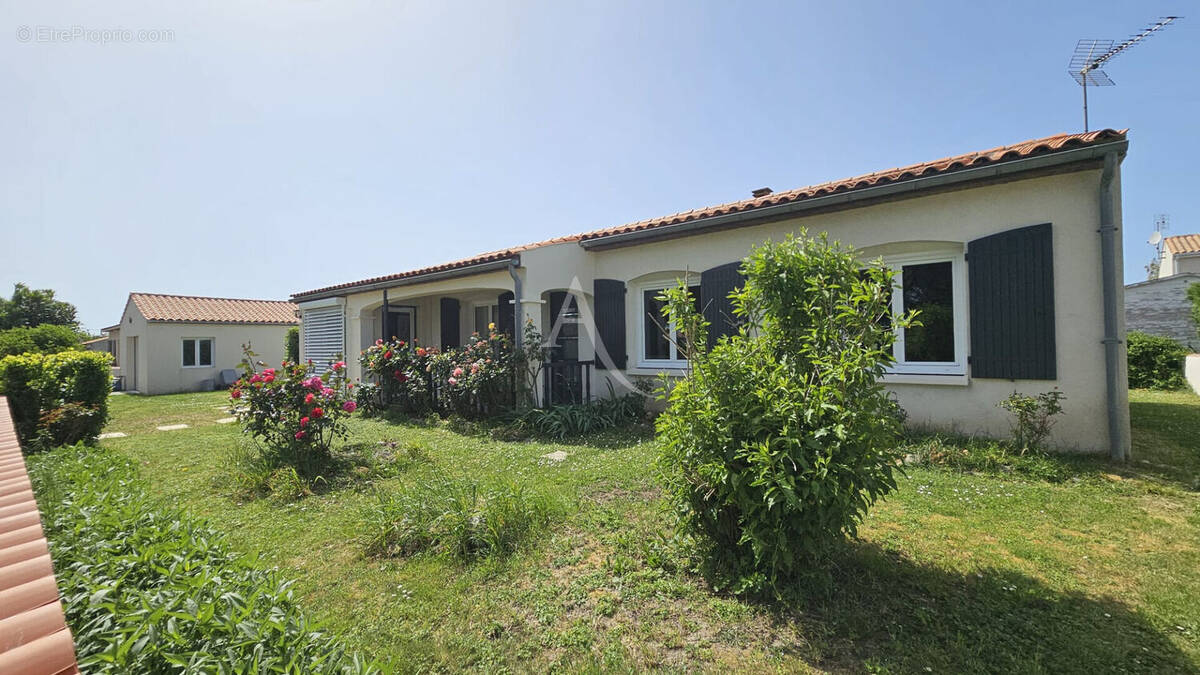 Maison à PORT-DES-BARQUES