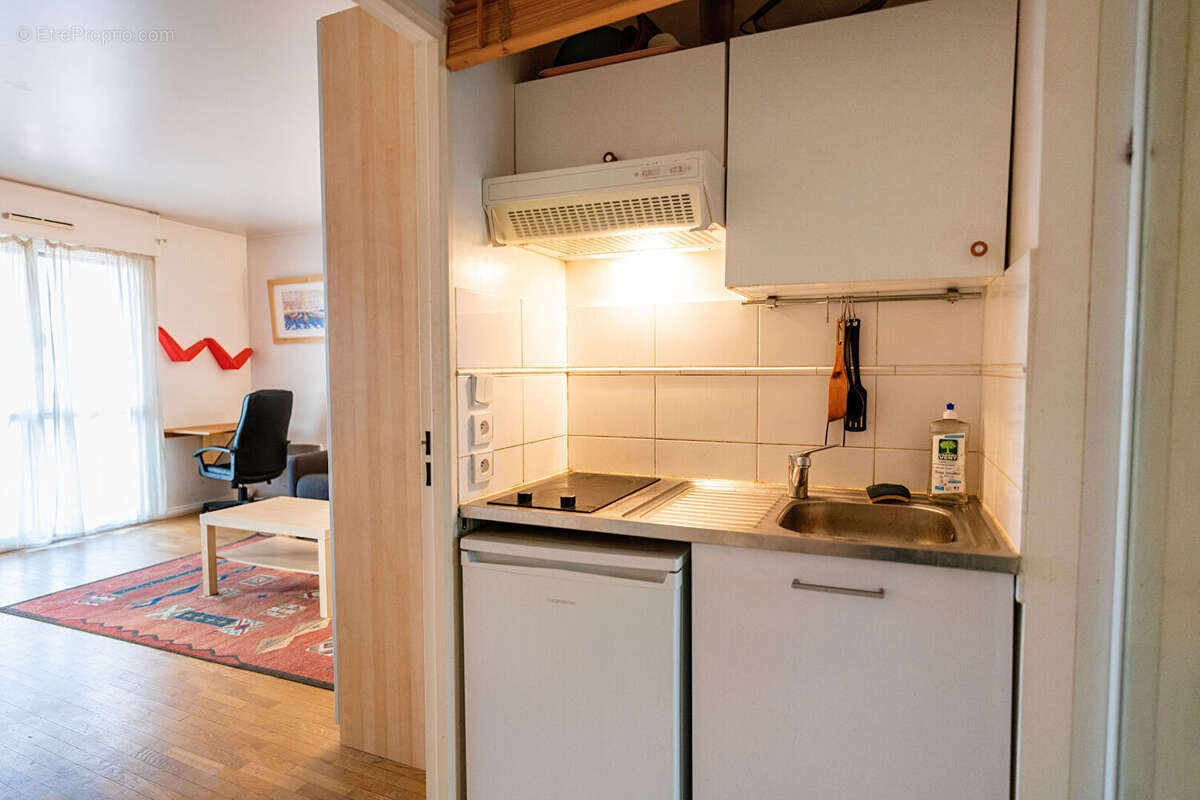 **Studio 29,6 m² avec parking et cave à 4 min à pied du métro Mairie d'Issy** - photo 5