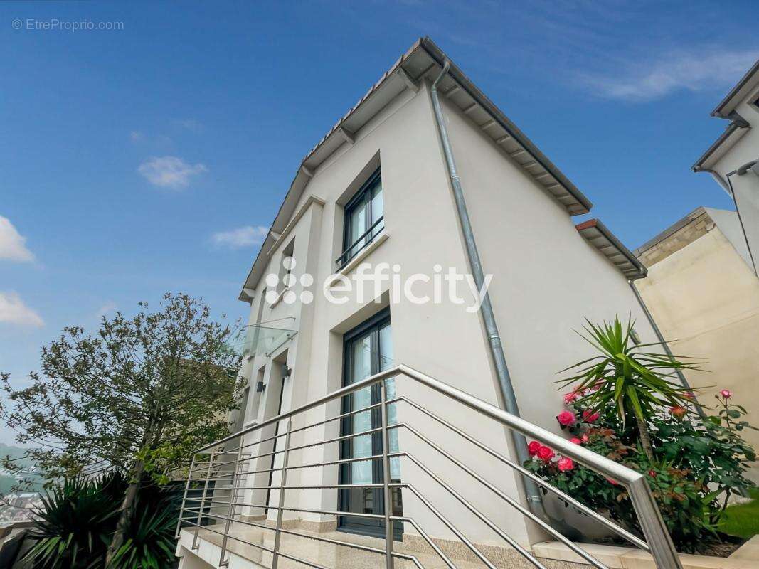 Maison 150 m² à Chaville  - photo 16