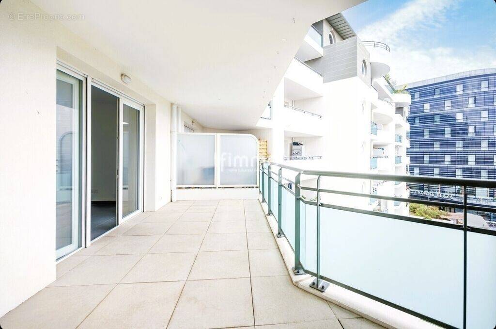 Appartement à MARSEILLE-4E