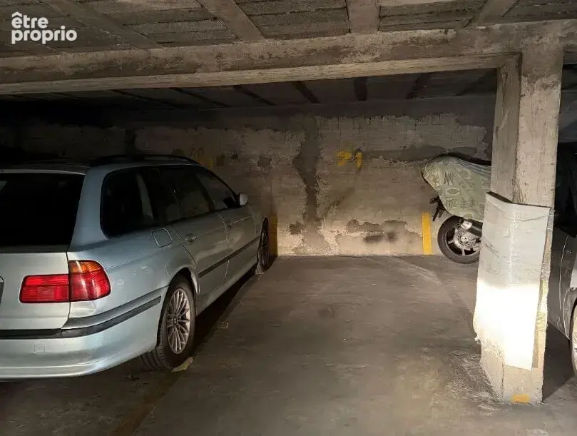 Parking à VILLEURBANNE
