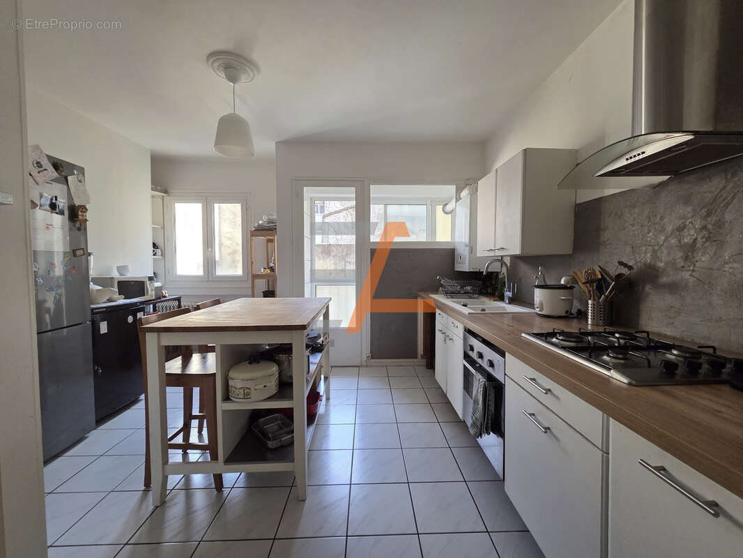 Appartement à SAINT-ETIENNE