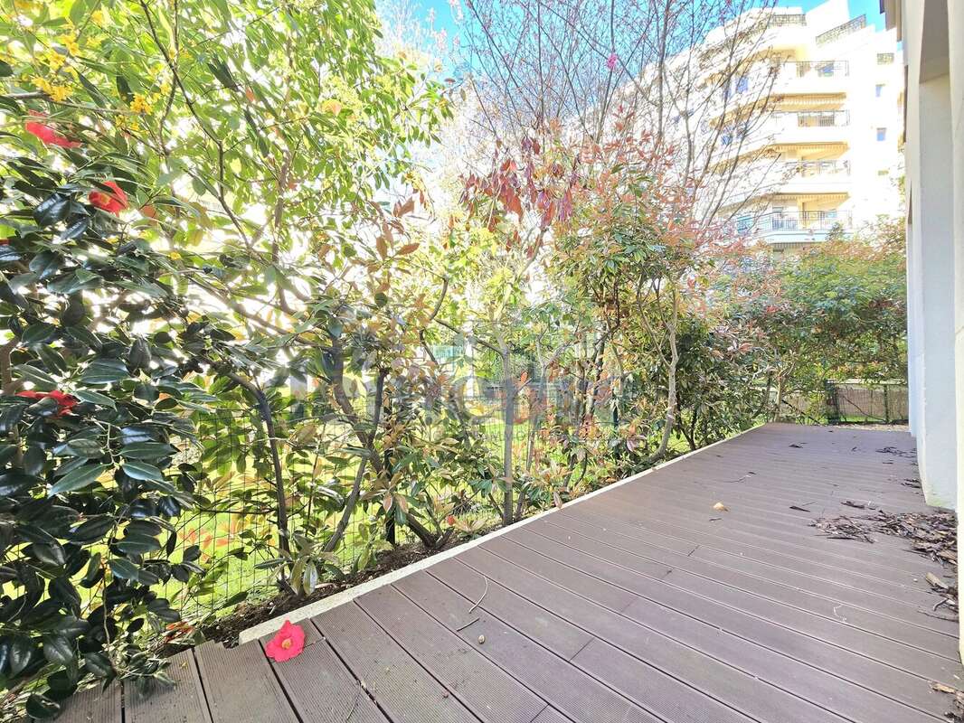 Appartement à ISSY-LES-MOULINEAUX