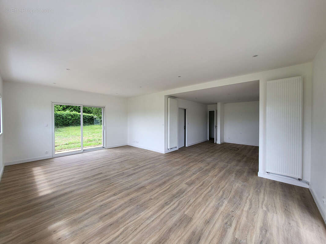 Maison à CHATILLON-SUR-CHALARONNE