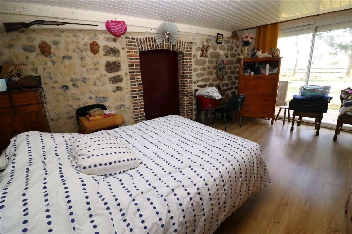 Maison à LONGNY-AU-PERCHE