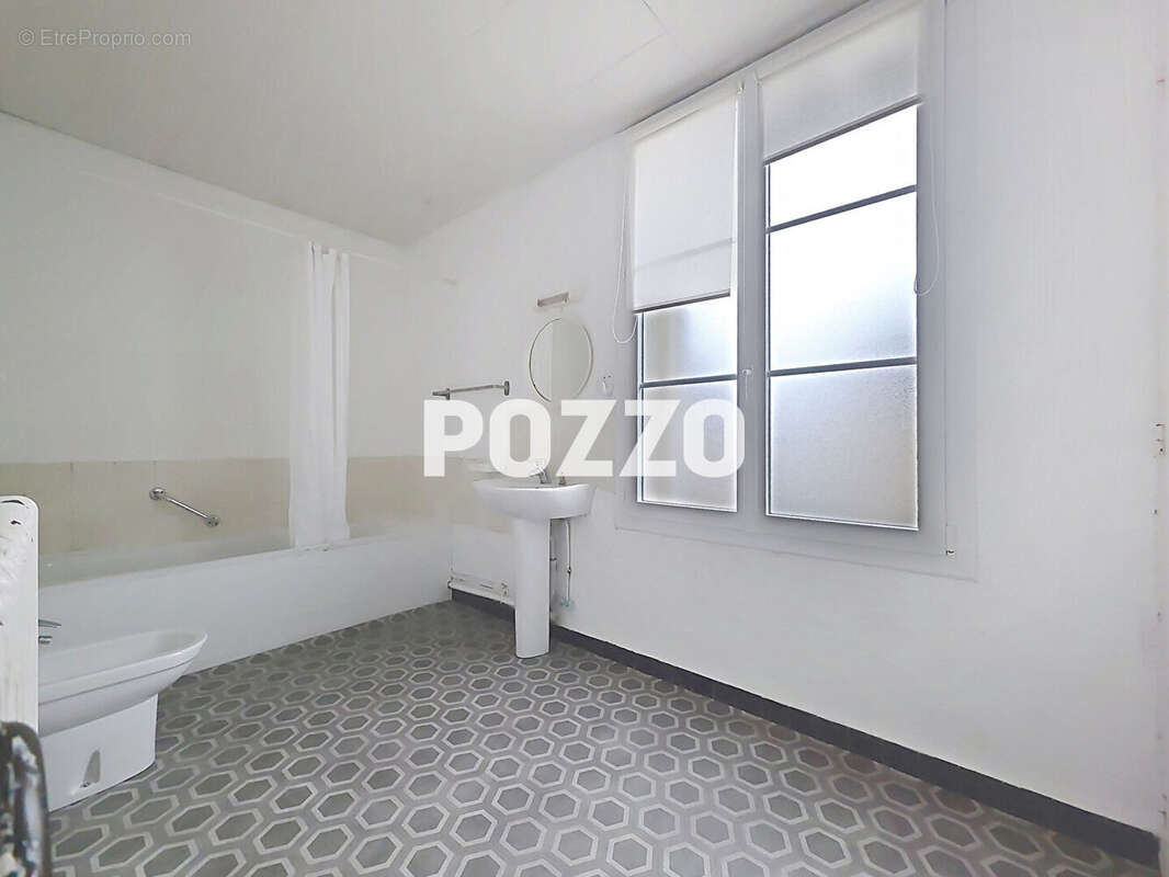 Appartement à COUTANCES