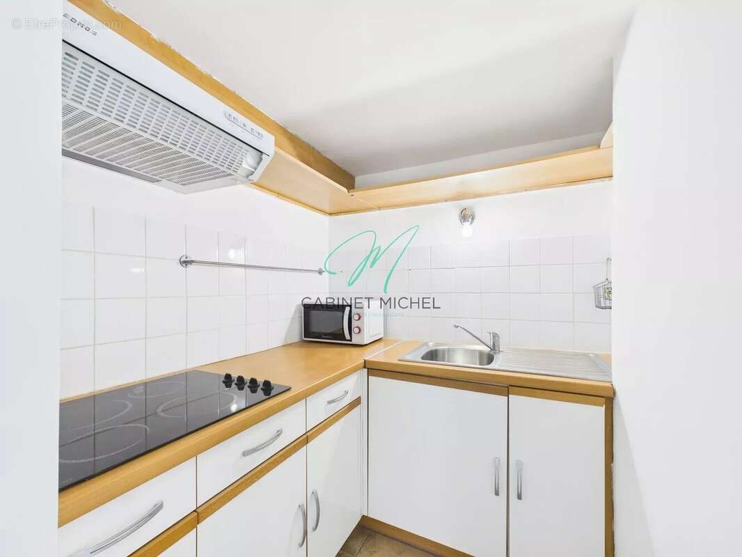 Maison à CHATEAUNEUF-GRASSE