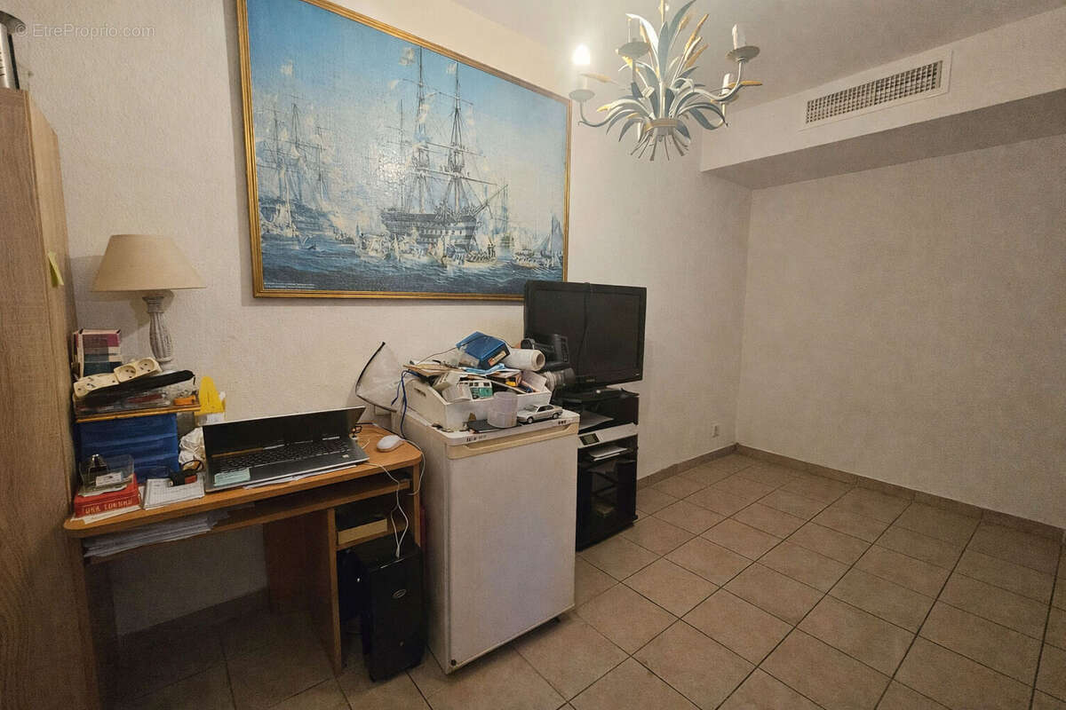 Appartement à LA CRAU