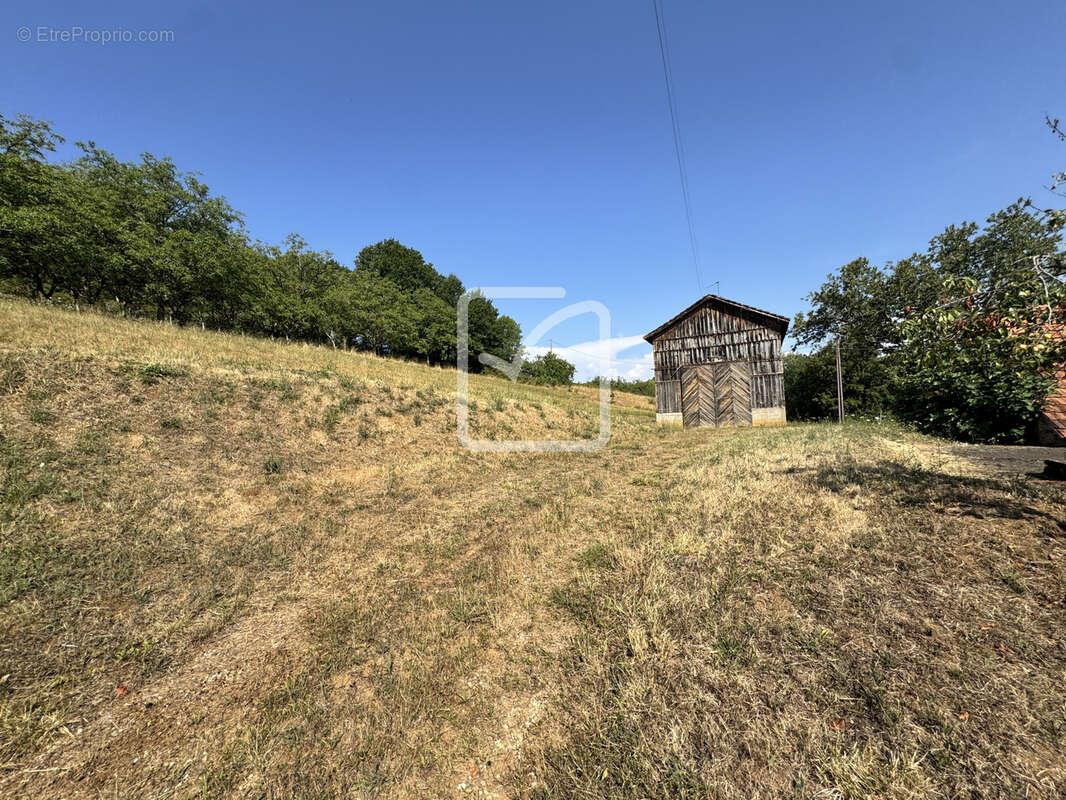 EXCLUSIVITE - A deux pas de la Dordogne, rare ensemble immobilier typique du Périgord - photo 13
