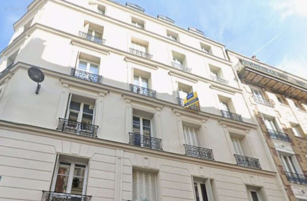 Appartement à PARIS-14E