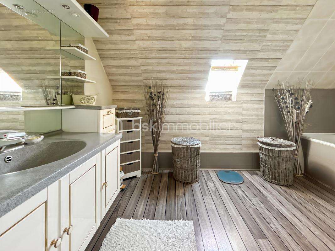 Maison 7 pièces de 179 m² à Nailly (89100) - photo 18