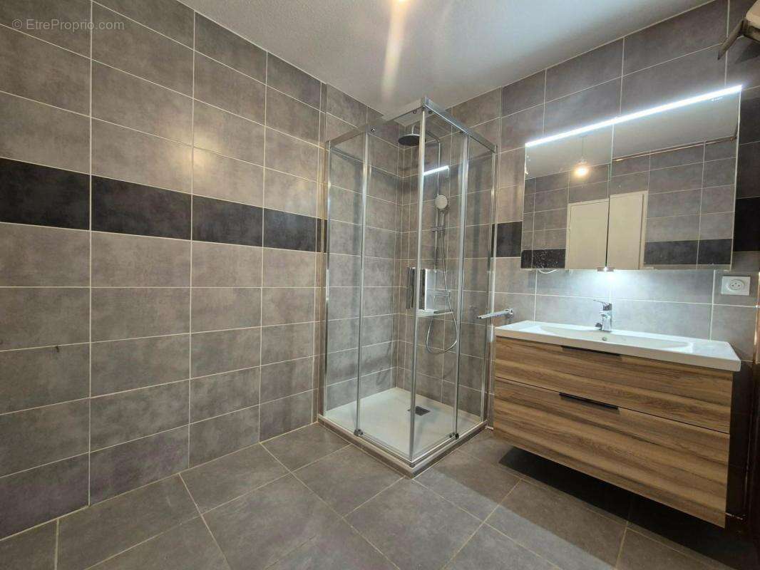 Appartement à LA RICAMARIE