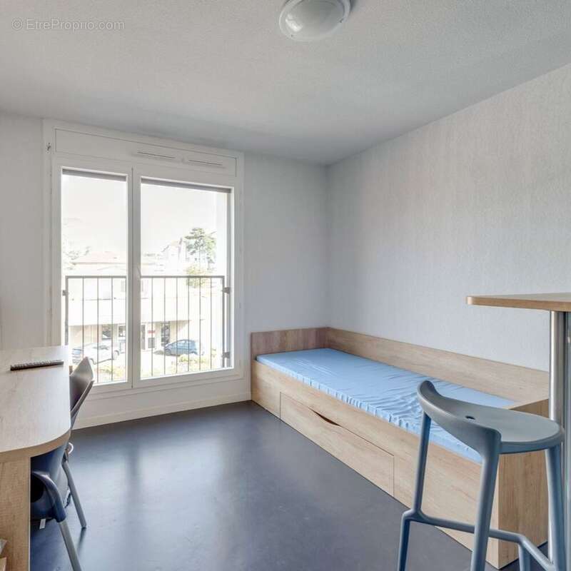 Appartement à PIERRE-BENITE