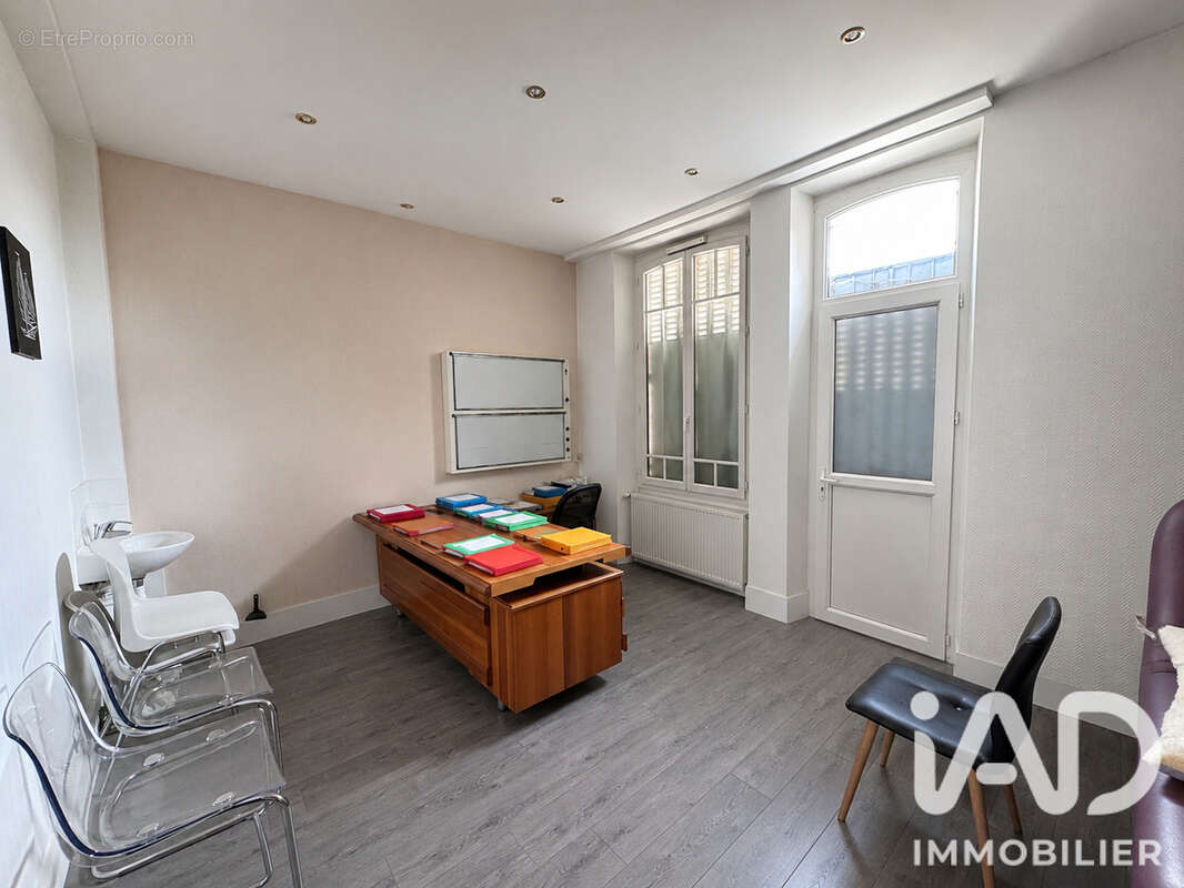 Maison 265 m² à Goussainville  - photo 3