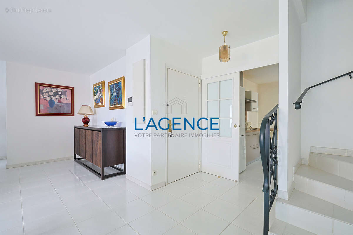 Appartement à HYERES