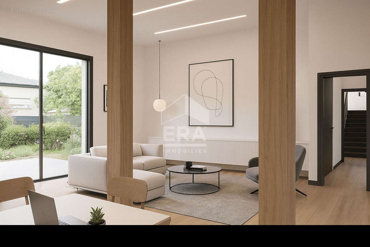 Maison à BRUGUIERES