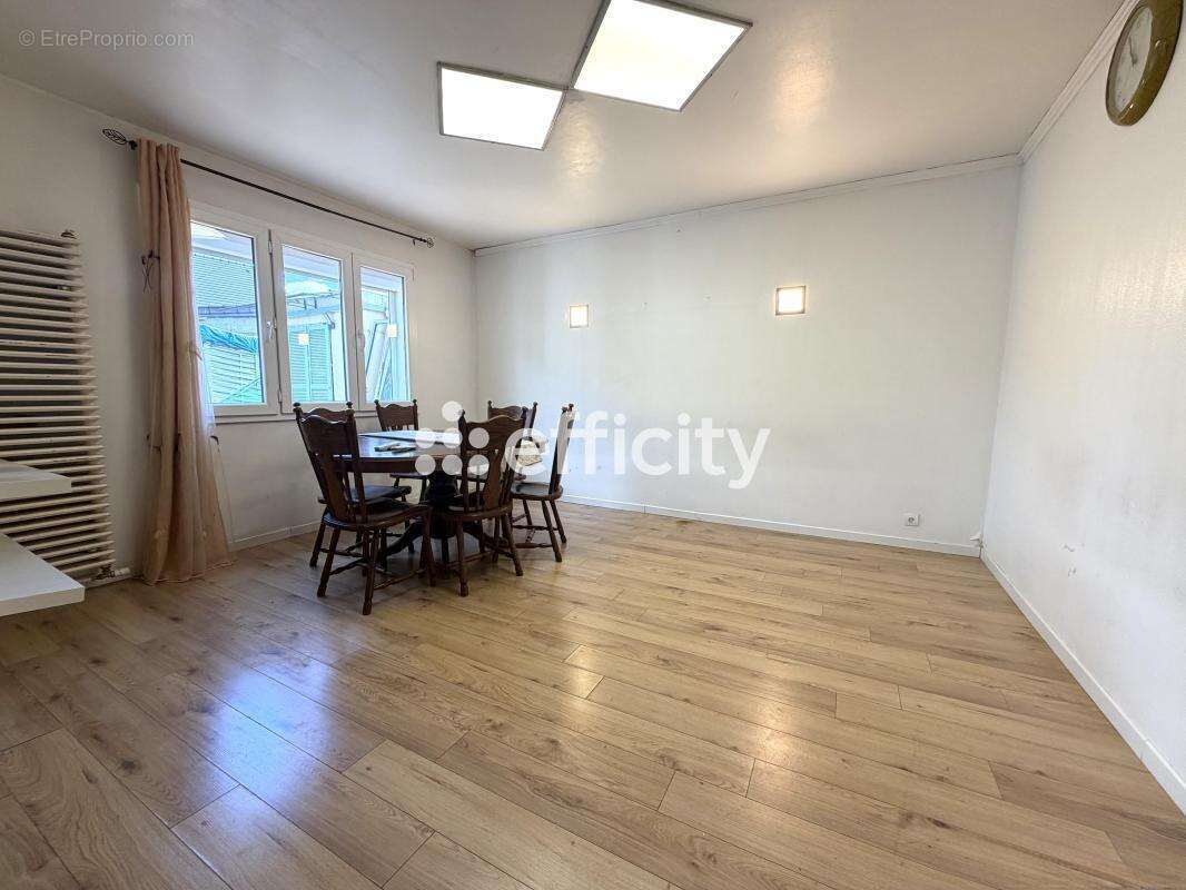 Maison 100 m² à Sartrouville  - photo 4