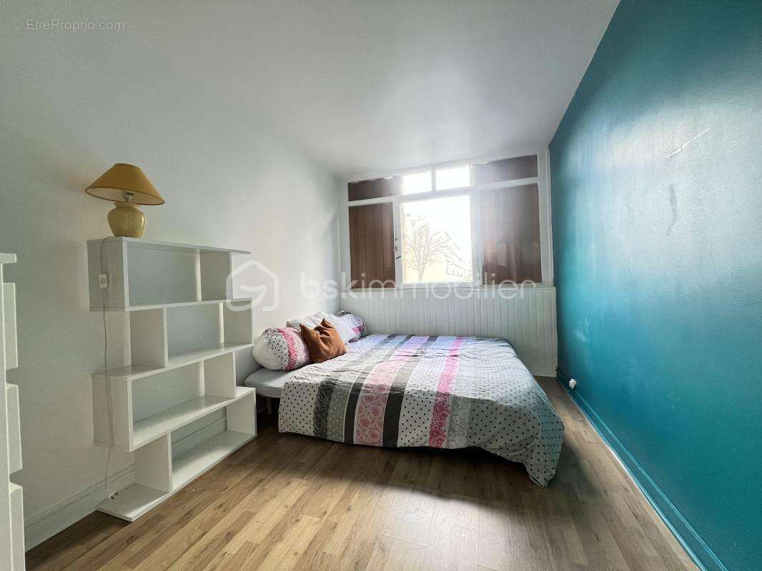 Appartement à L'HAY-LES-ROSES