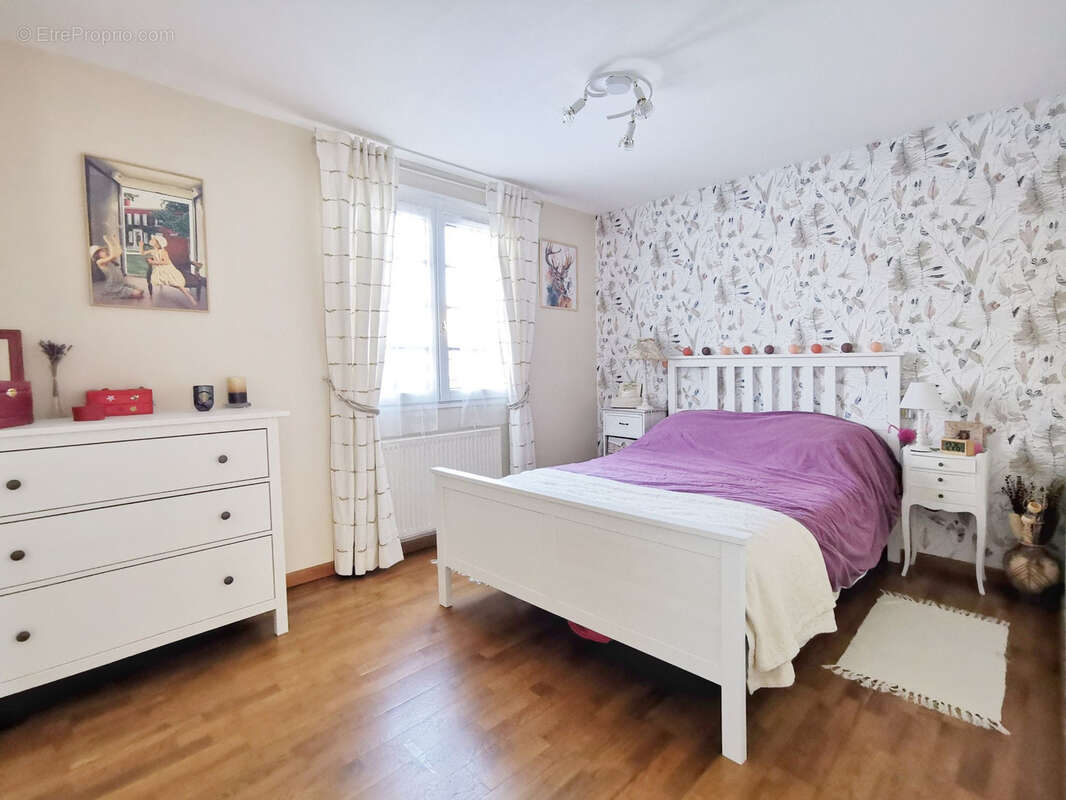 Maison à MAGNY-LES-HAMEAUX