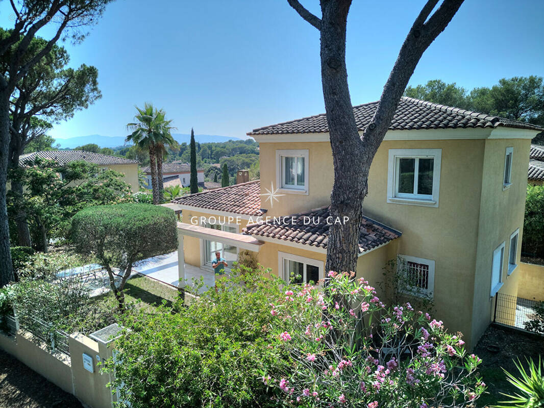 Maison à SAINT-RAPHAEL